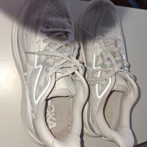 Hoka Womens Clifton 10 size 10B